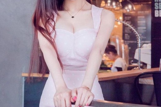 李连杰演短剧、吴启华“卖脸”中年演员的降维求生路怎么走？