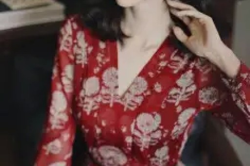 镜头前喊家人镜头后藏脏乱！网红鹿哈或面临269亿天价赔偿